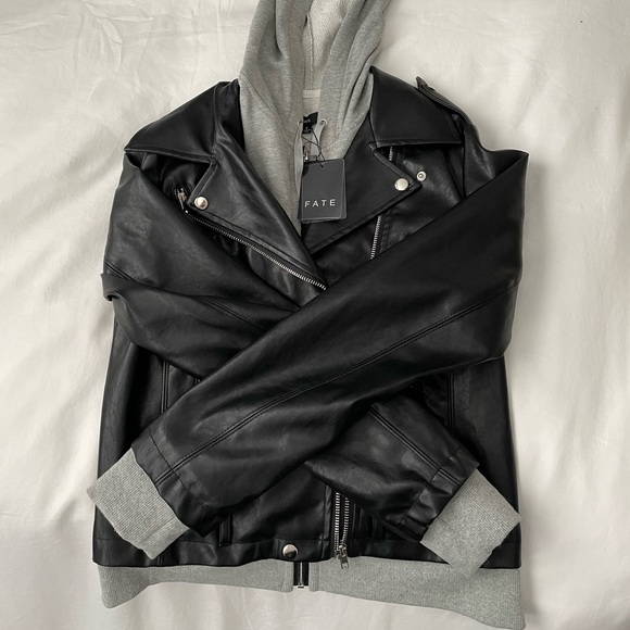Hooded leather jacket - Picture 4 of 6